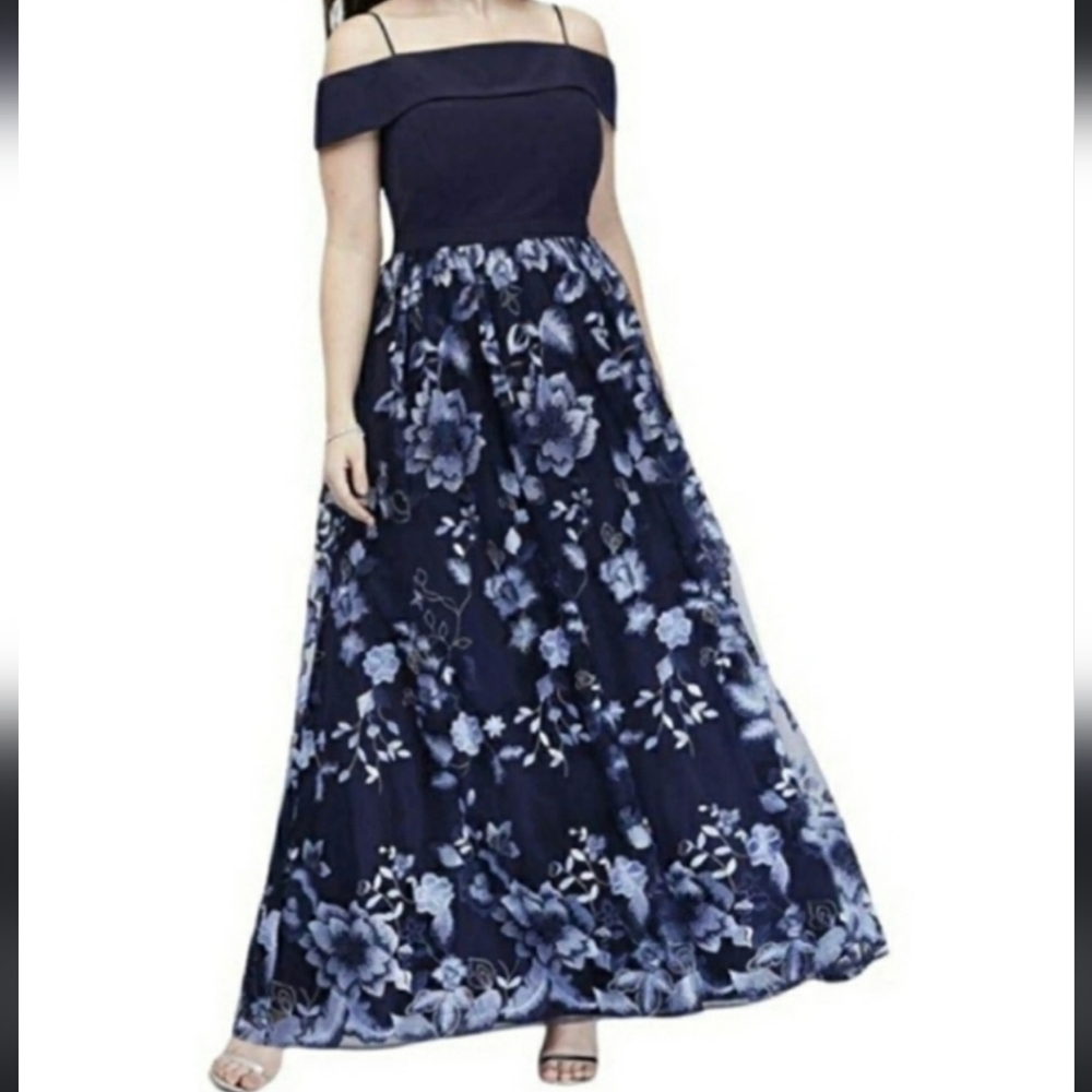 NWT Beautiful blue long dress